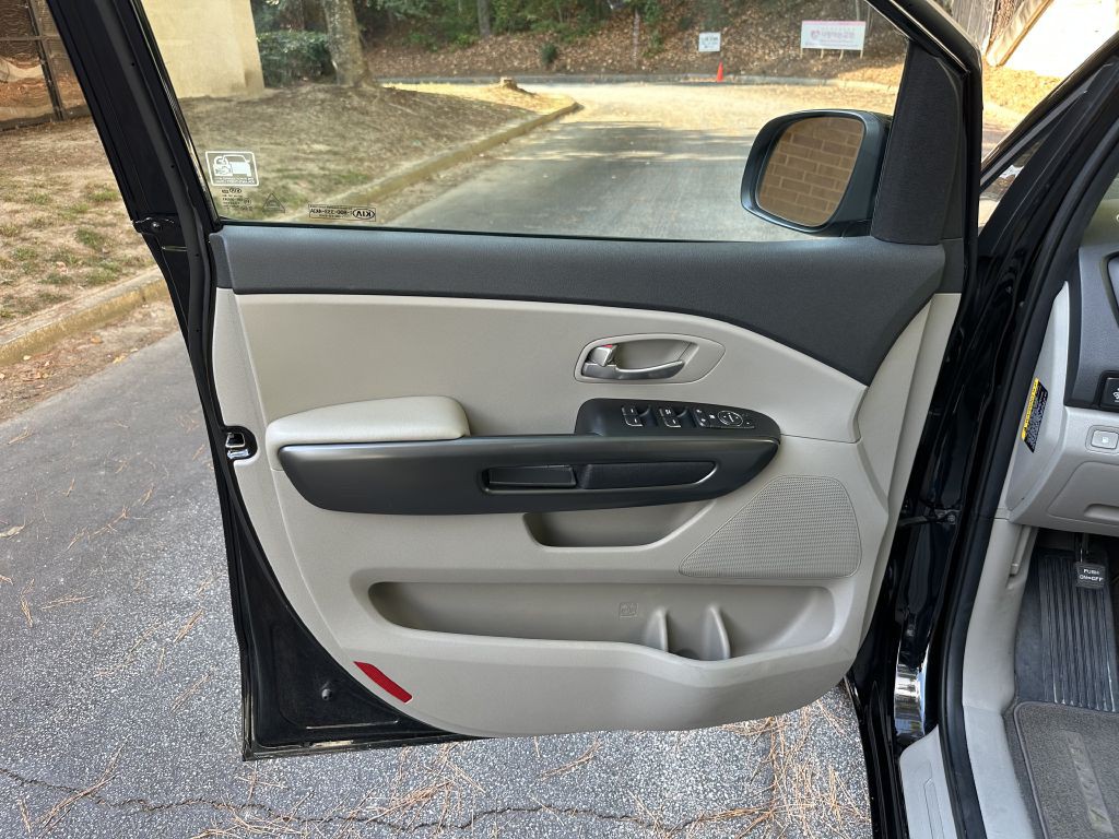 2021 Kia Sedona Image 10