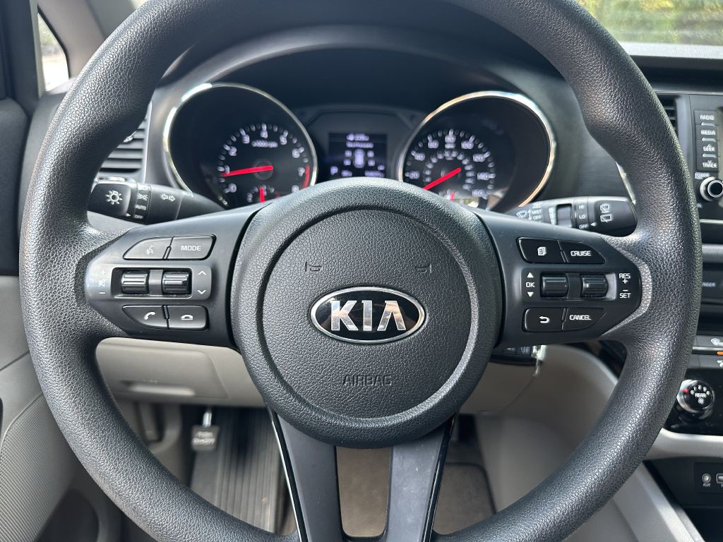 2021 Kia Sedona Image 20