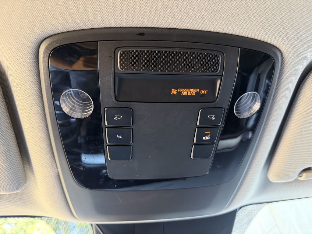 2024 Kia Carnival Image 32