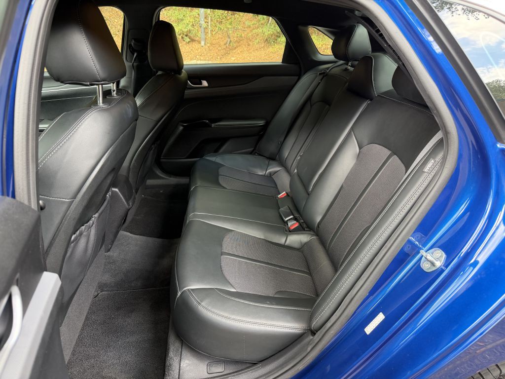 2023 Kia K5 Image 13