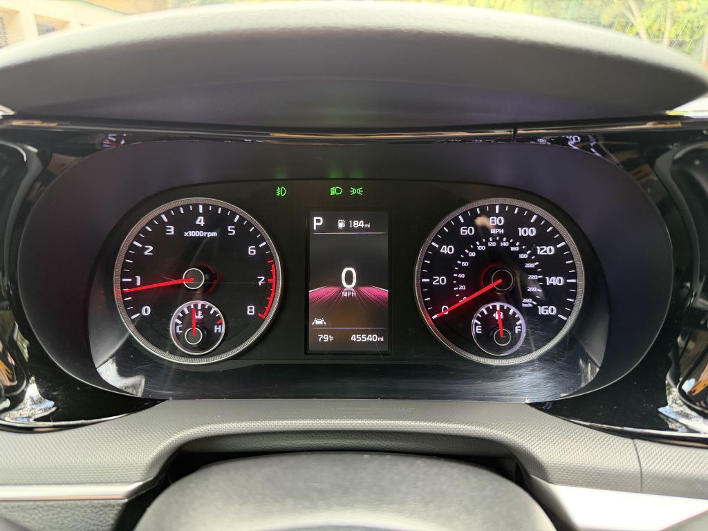 2023 Kia K5 Image 24