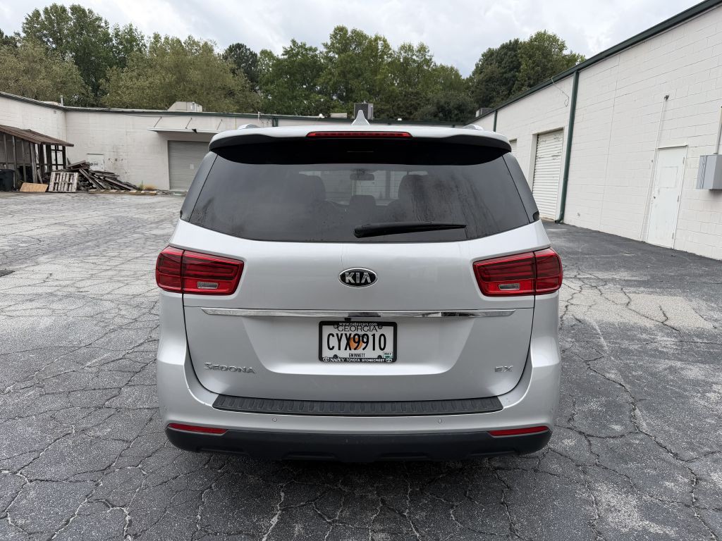 2021 Kia Sedona Image 6