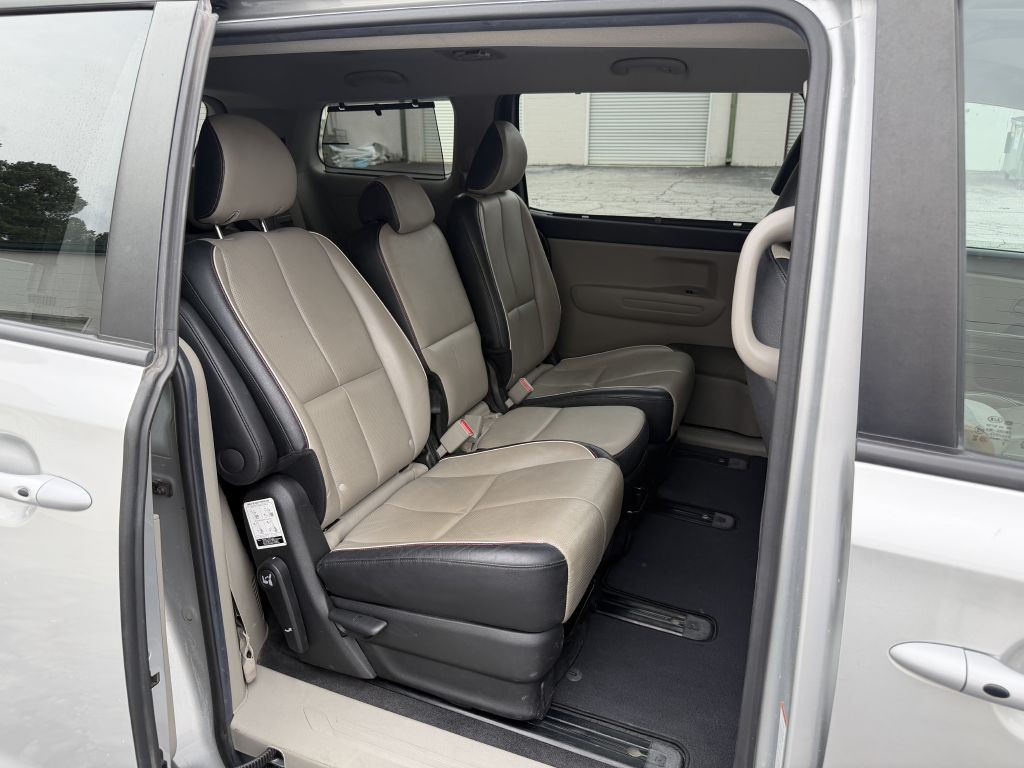 2021 Kia Sedona Image 13