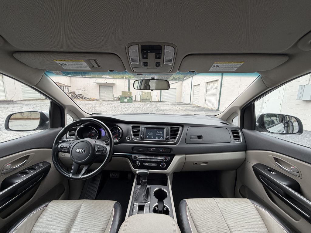 2021 Kia Sedona Image 18