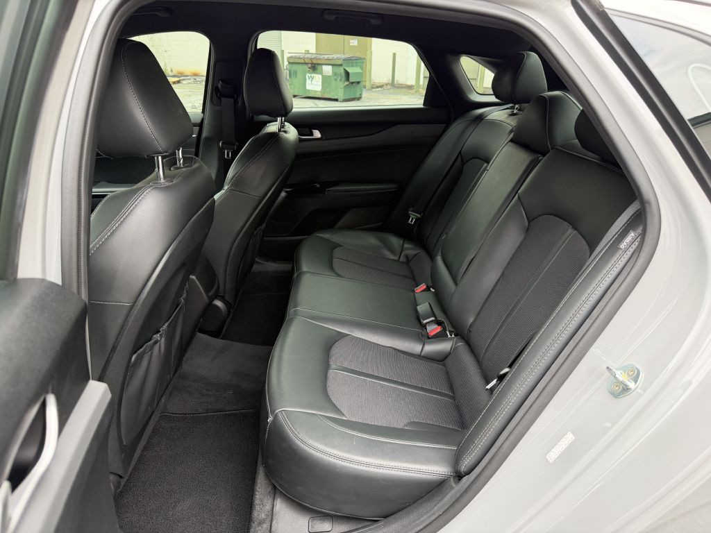 2023 Kia K5 Image 13