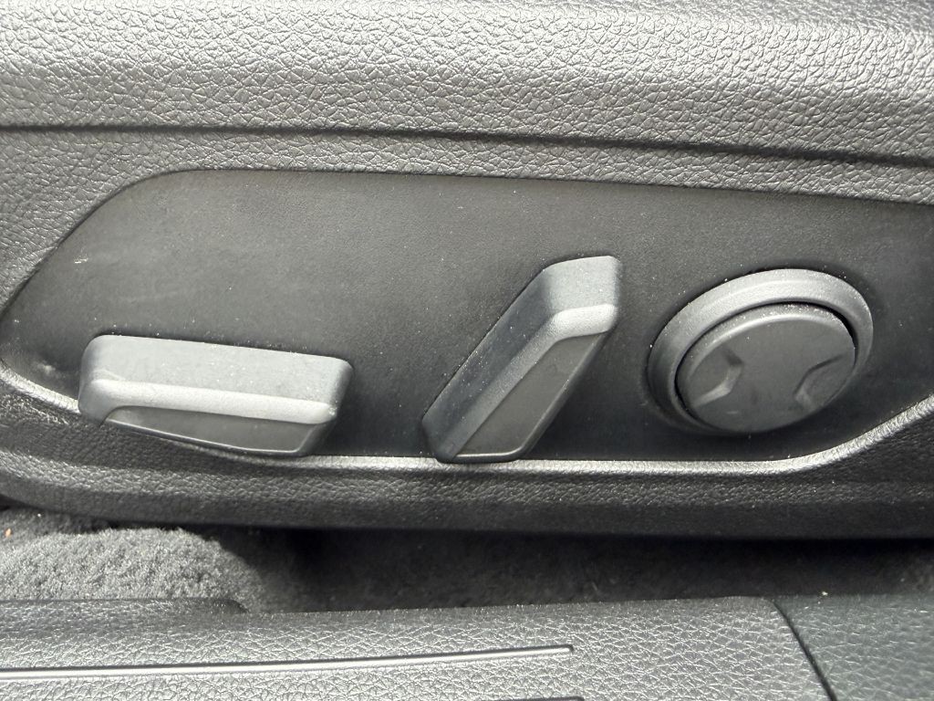 2023 Kia K5 Image 22