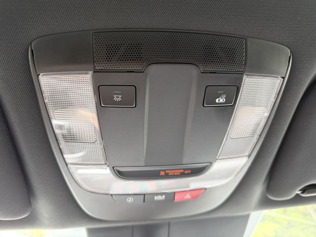 2023 Kia K5 Image 33