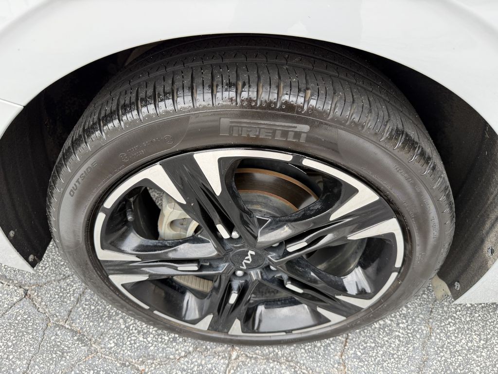 2023 Kia K5 Image 36