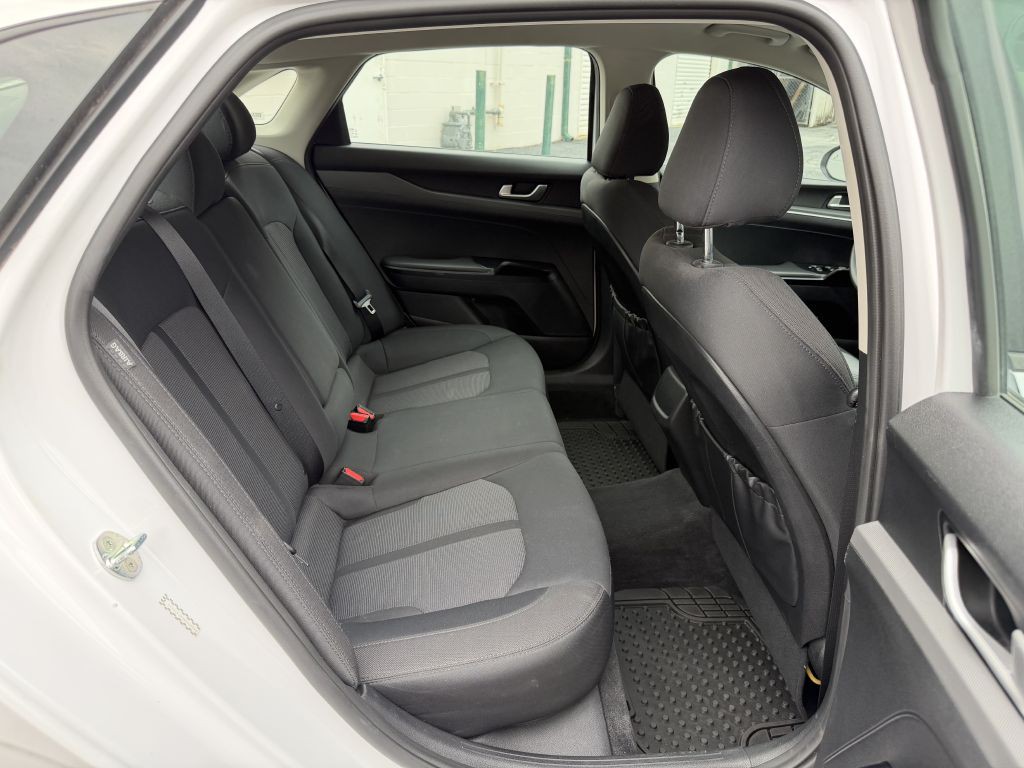 2021 Kia K5 Image 16