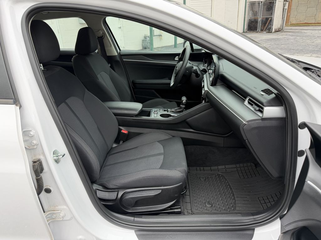 2021 Kia K5 Image 18