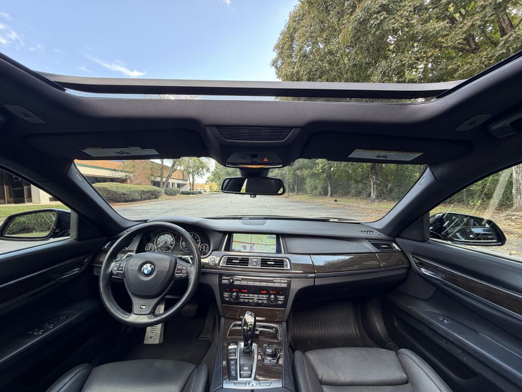2013 BMW 7 Series Image 20