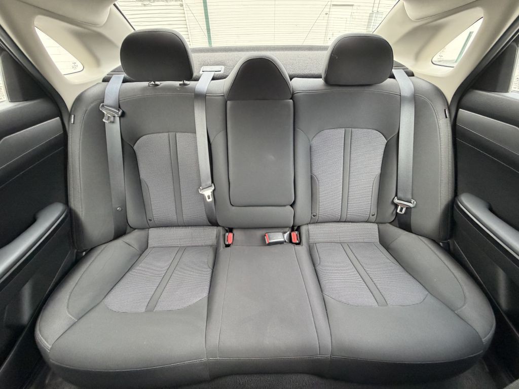 2024 Kia K5 Image 19