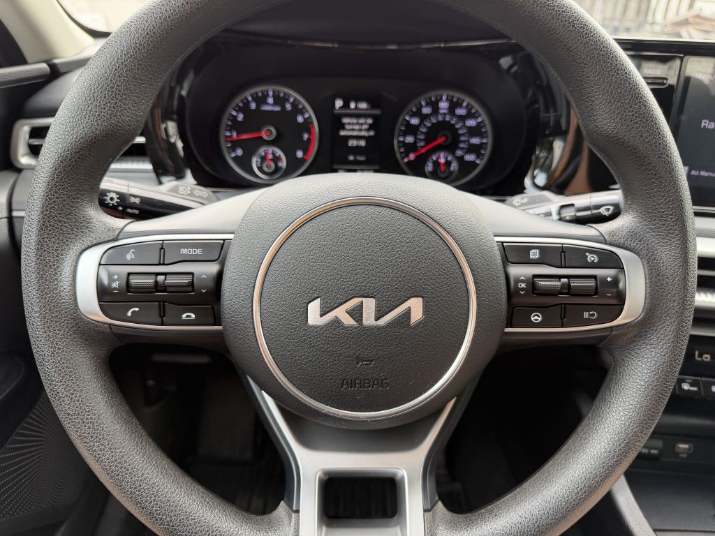 2024 Kia K5 Image 22