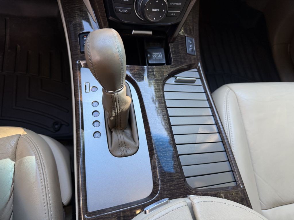 2012 Acura MDX Image 32
