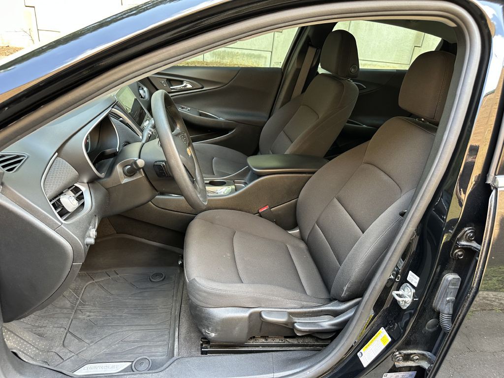 2020 Chevrolet Malibu Image 11