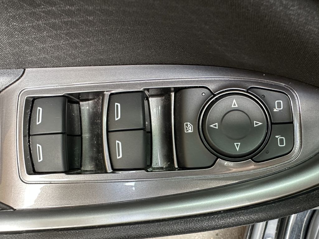 2020 Chevrolet Malibu Image 21