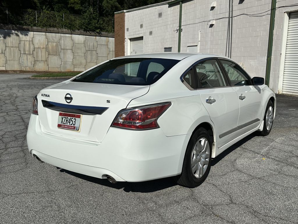 2015 Nissan Altima Image 5