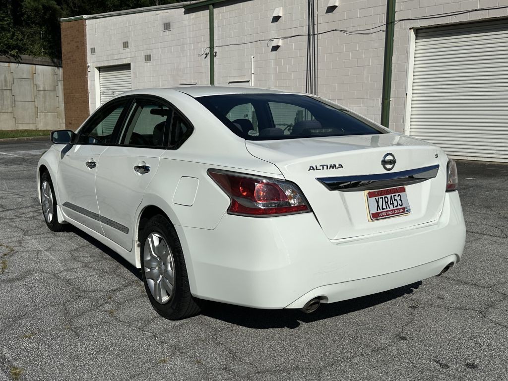 2015 Nissan Altima Image 7