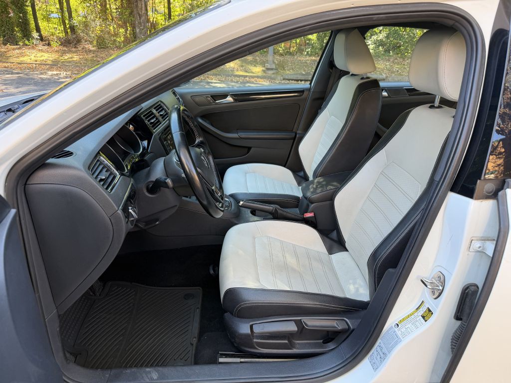 2015 Volkswagen Jetta Image 11