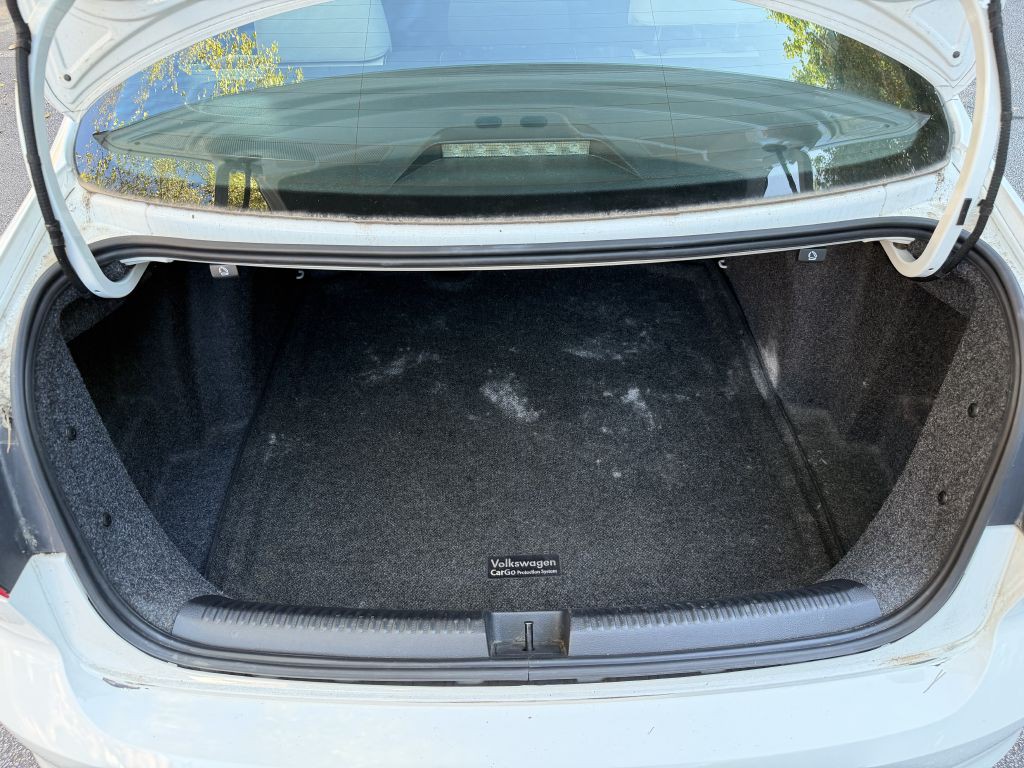2015 Volkswagen Jetta Image 14