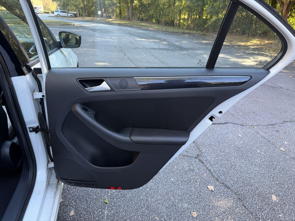 2015 Volkswagen Jetta Image 15