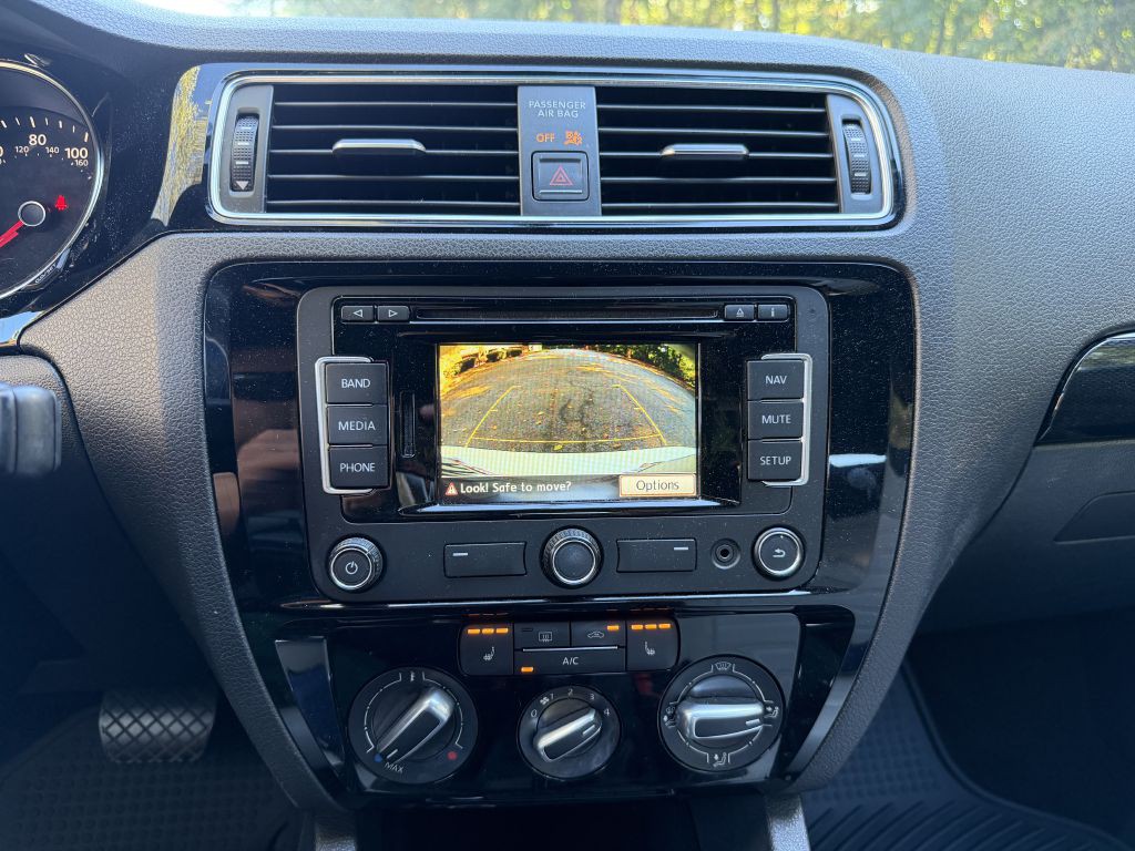 2015 Volkswagen Jetta Image 27