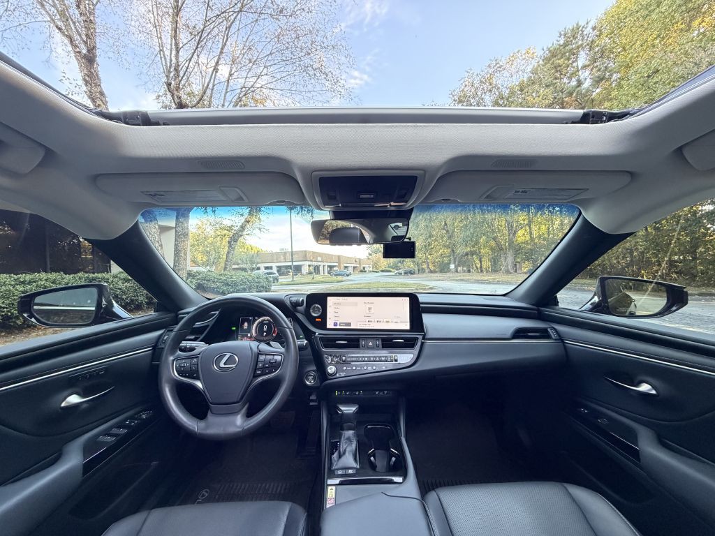 2023 Lexus ES Image 20