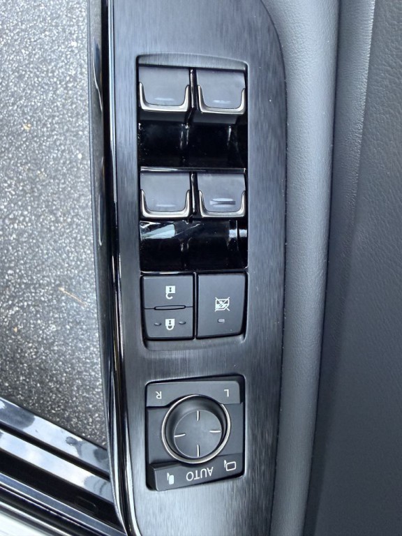 2023 Lexus ES Image 21