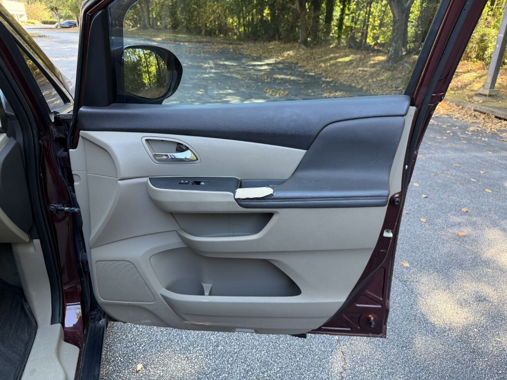 2016 Honda Odyssey Image 17
