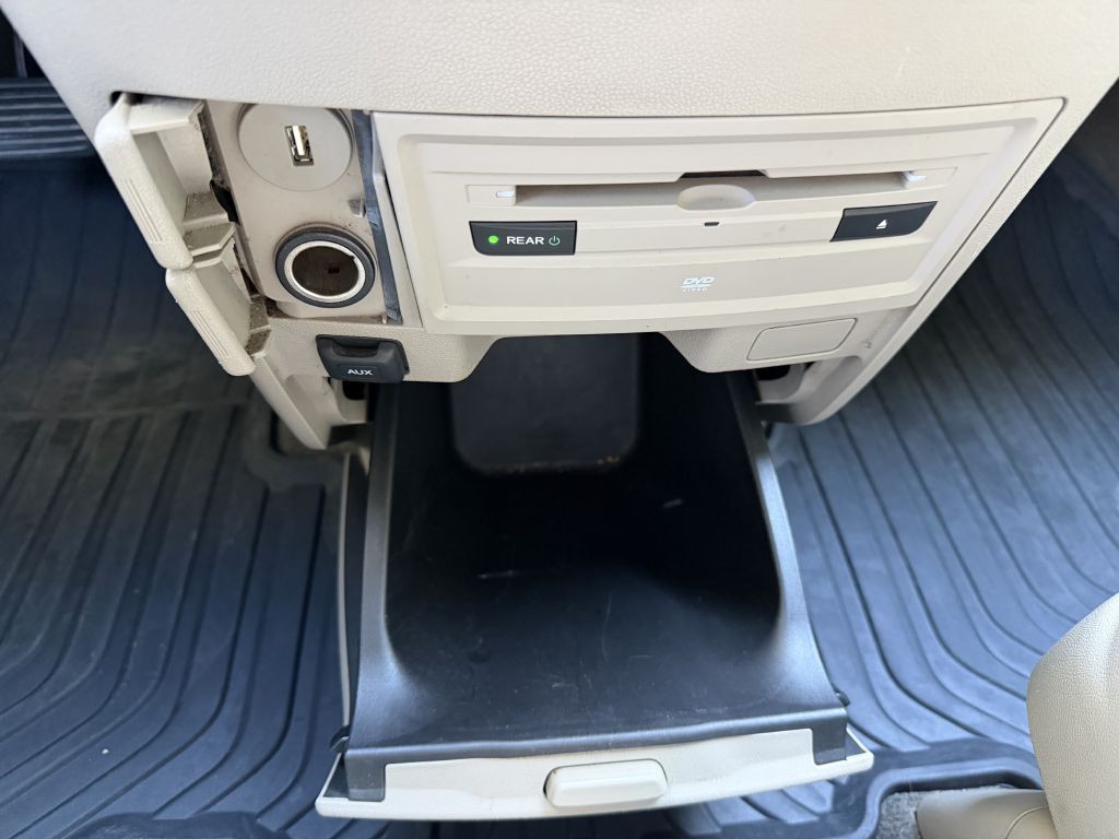2016 Honda Odyssey Image 32