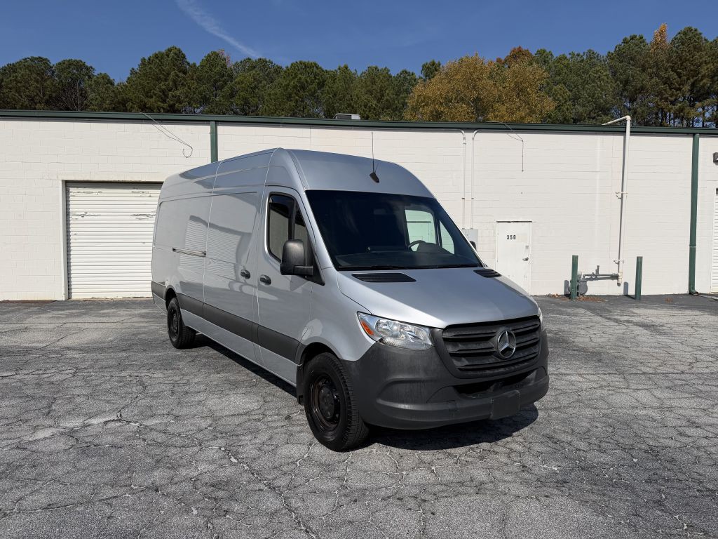 2022 Mercedes-Benz Sprinter Image 3