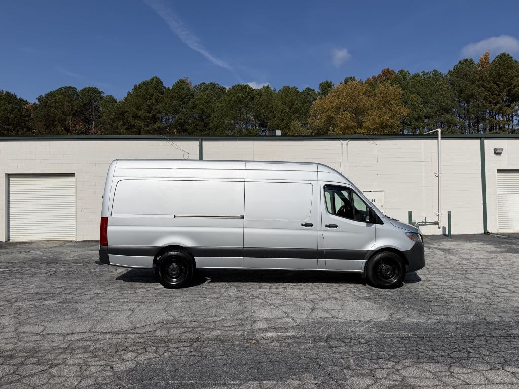 2022 Mercedes-Benz Sprinter Image 4