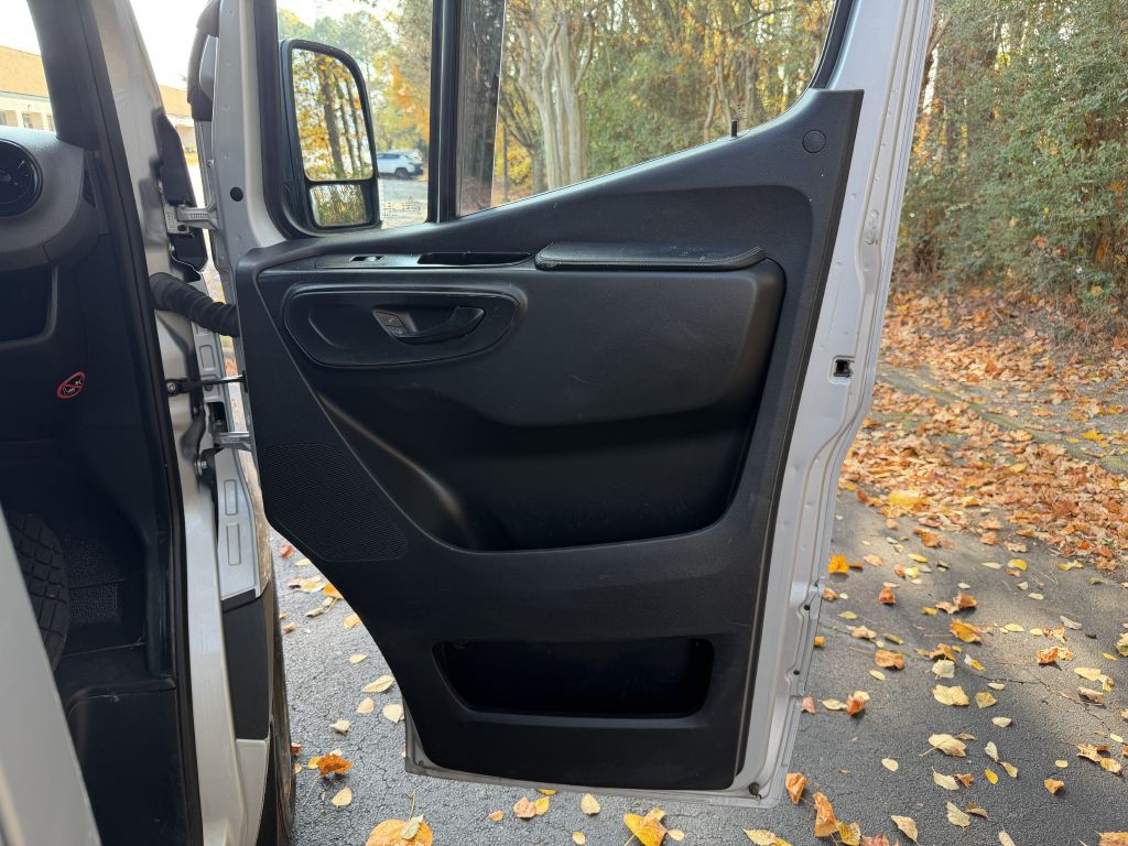 2022 Mercedes-Benz Sprinter Image 13