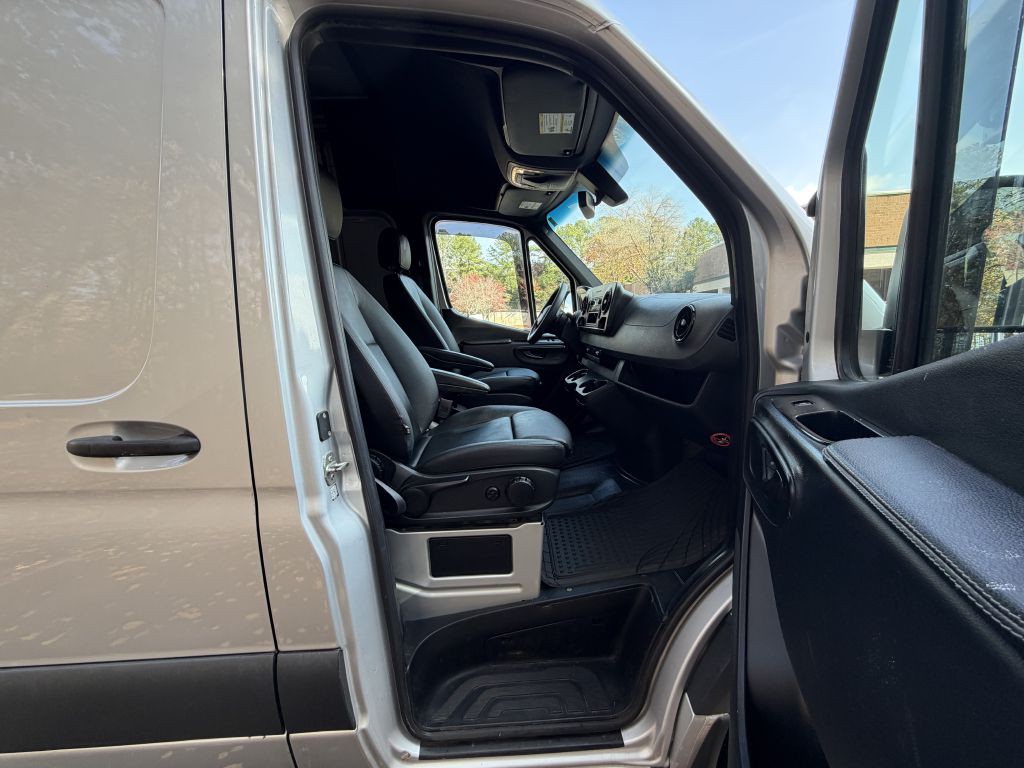 2022 Mercedes-Benz Sprinter Image 14