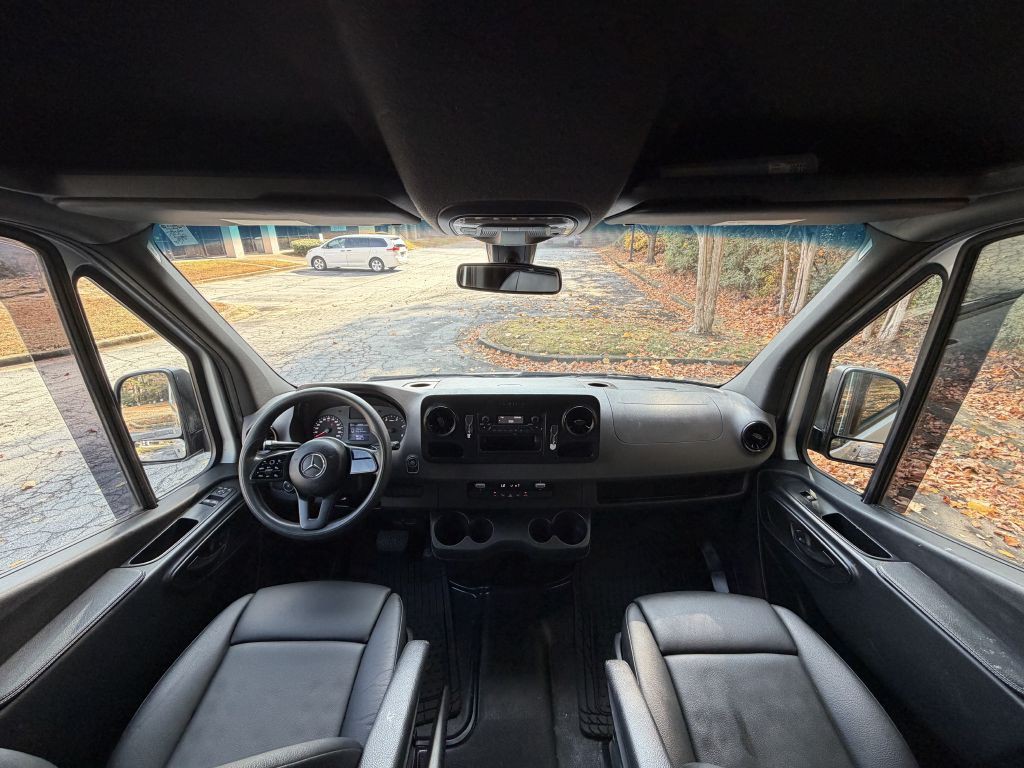 2022 Mercedes-Benz Sprinter Image 16