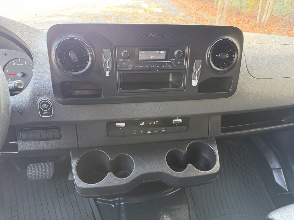 2022 Mercedes-Benz Sprinter Image 25