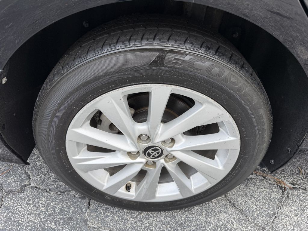 2023 Toyota Camry Image 33