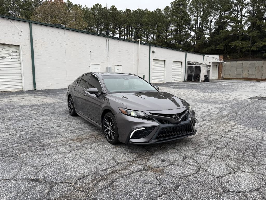 2023 Toyota Camry Image 3