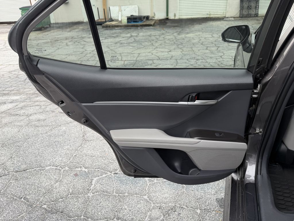 2023 Toyota Camry Image 12