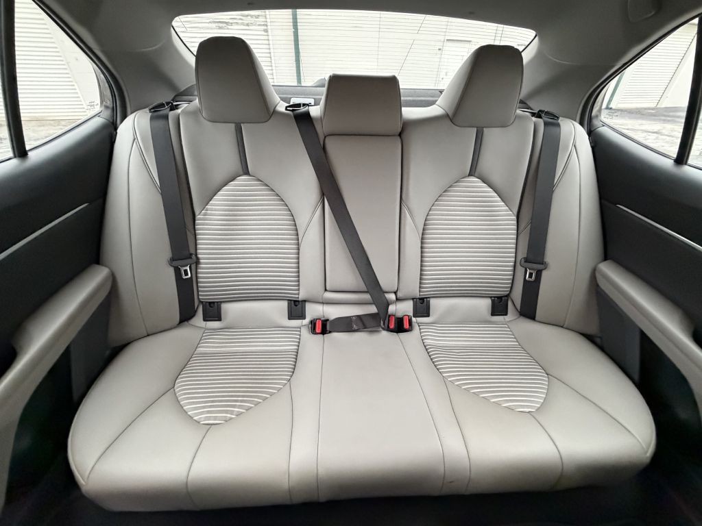 2023 Toyota Camry Image 19