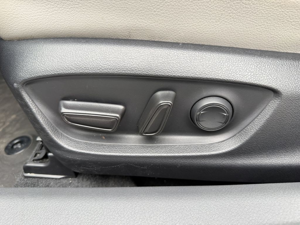 2023 Toyota Camry Image 22