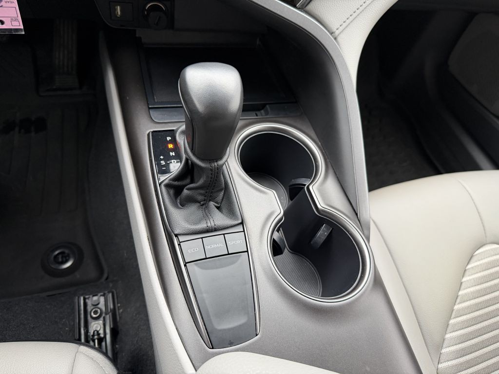 2023 Toyota Camry Image 27