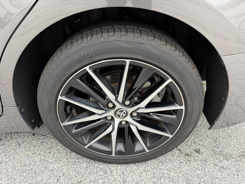 2023 Toyota Camry Image 32