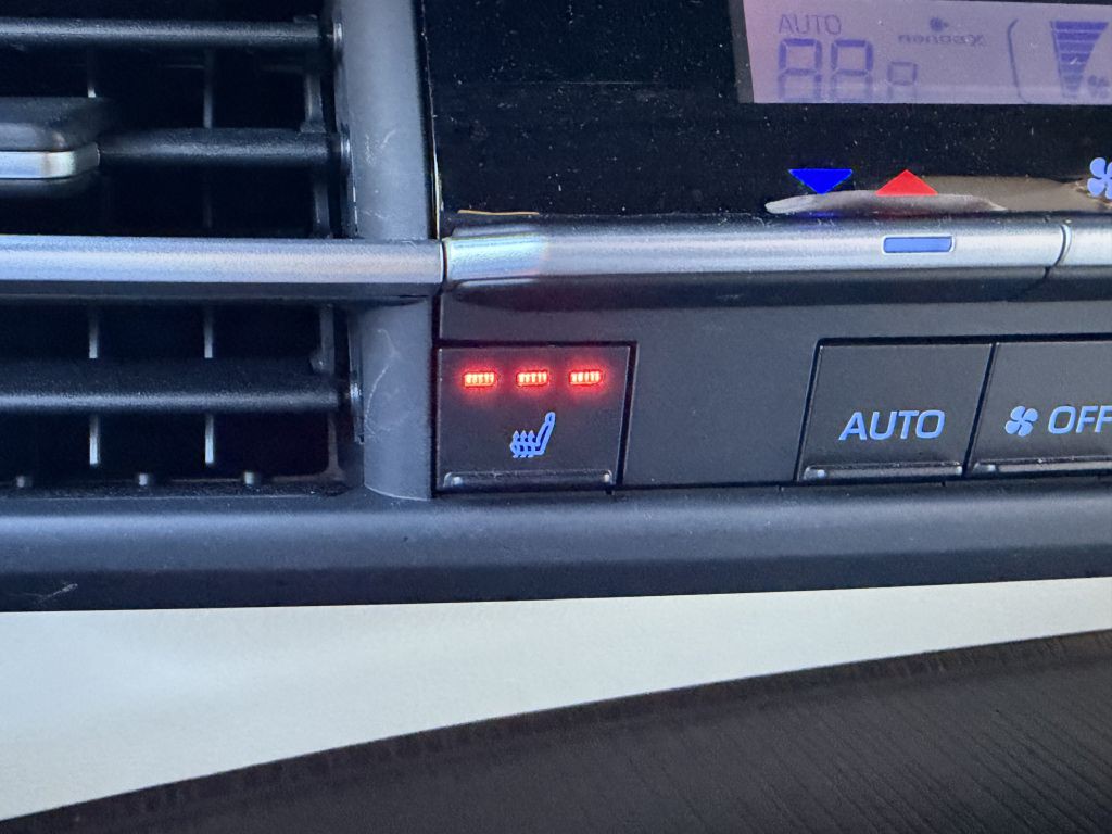 2023 Toyota Sienna Image 25