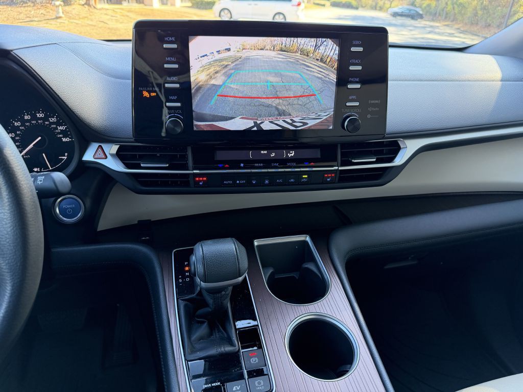 2023 Toyota Sienna Image 26