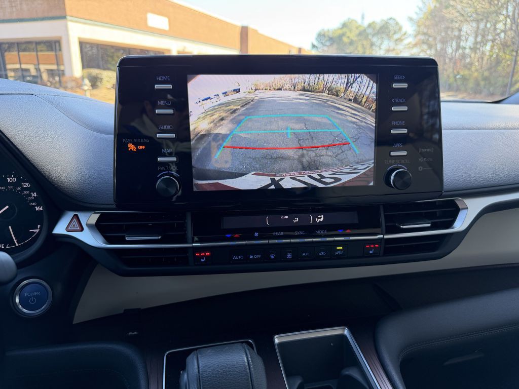 2023 Toyota Sienna Image 28