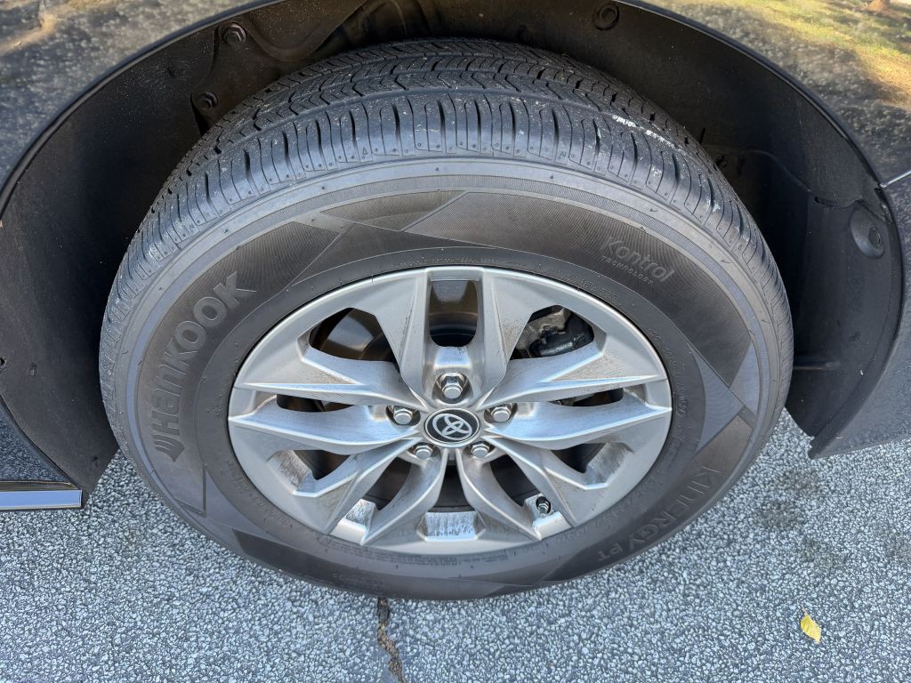 2023 Toyota Sienna Image 34