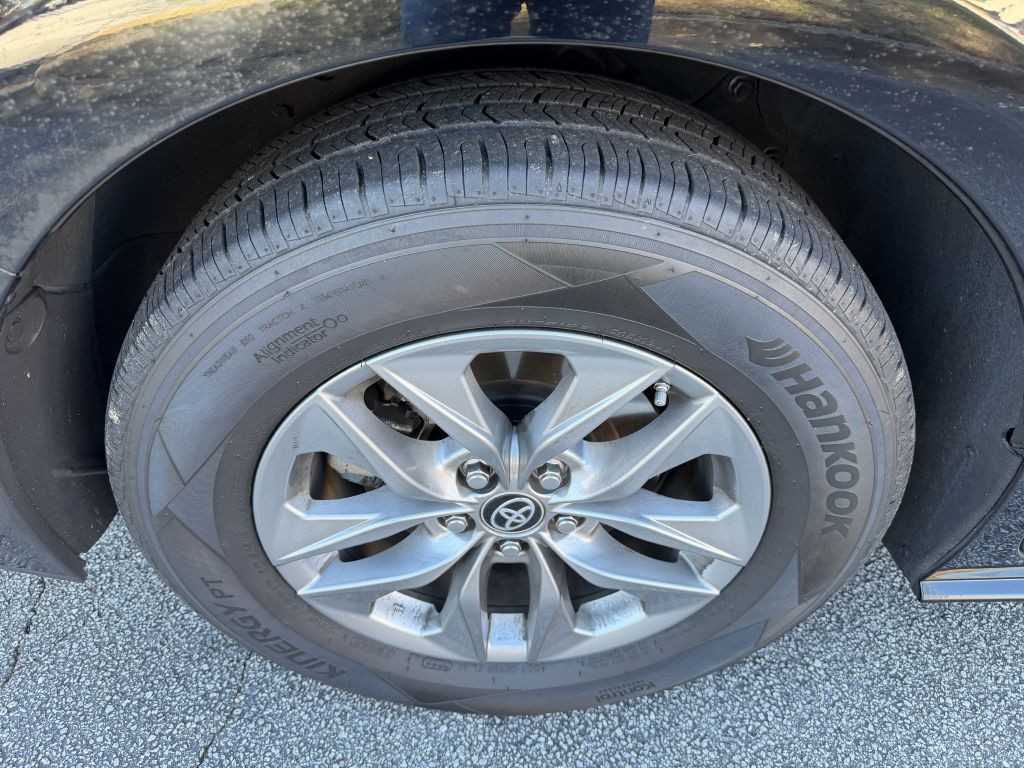 2023 Toyota Sienna Image 35