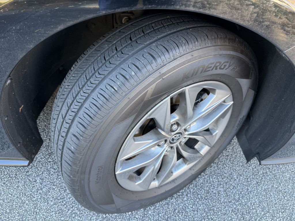 2023 Toyota Sienna Image 36