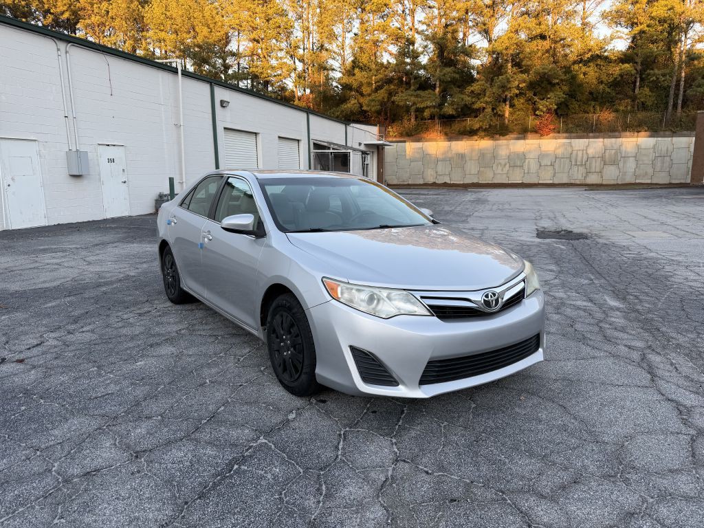 2014 Toyota Camry Image 3